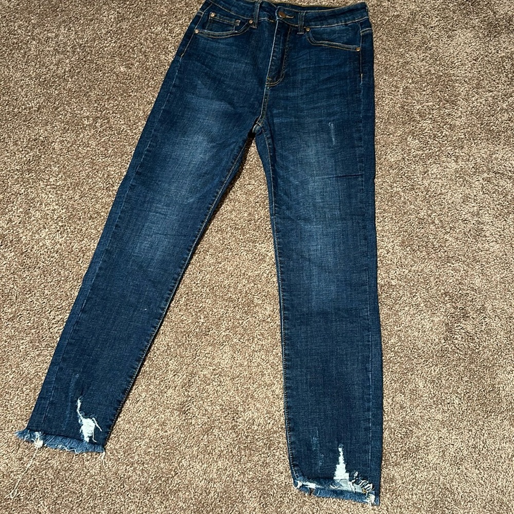 Size 28 NWOT Risen Los Angeles Skinny Jeans